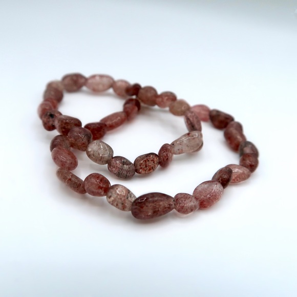 RARE CHERRY QUARTZ BRACELET - Picture 4 of 4